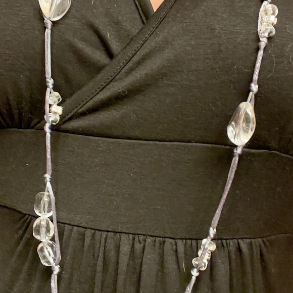 Long necklace in grey with clear beads - Picture 3 of 3